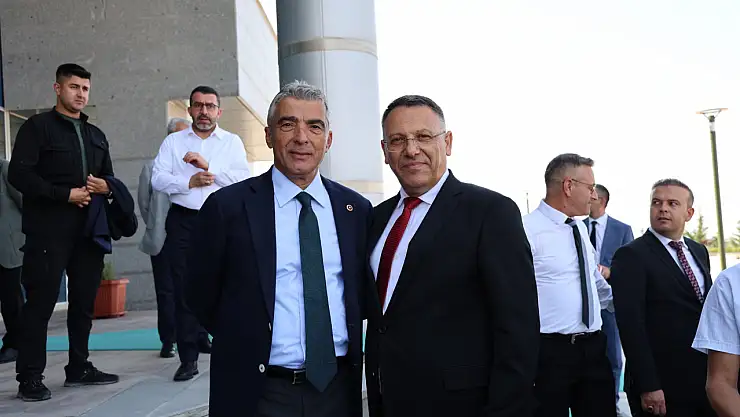 Ulaştırma ve Altyapı Bakanı Abdulkadir Uraloğlu, Iğdır Üniversitesi'ne Giderek Eğitim Alanındaki Gelişmeleri İnceledi