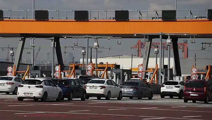 Ülke genelinde bayram sonrası dönüş yoğunluğu başladı