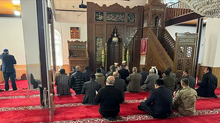 Ulu Önder Atatürk, Diyadin'de Mevlid Programıyla Dualarla Anıldı