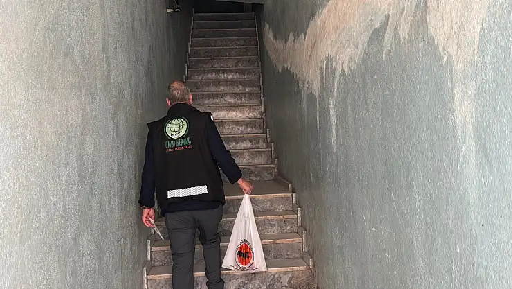 Umut Kervanı'ndan Doğubayazıt'ta yardım eli