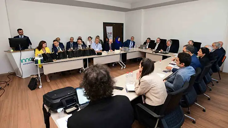 Üniversite Hastaneler Birliği Çalıştayı, Van Yüzüncü Yıl Üniversitesi'nde 43 üniversitenin katılımıyla yapıldı