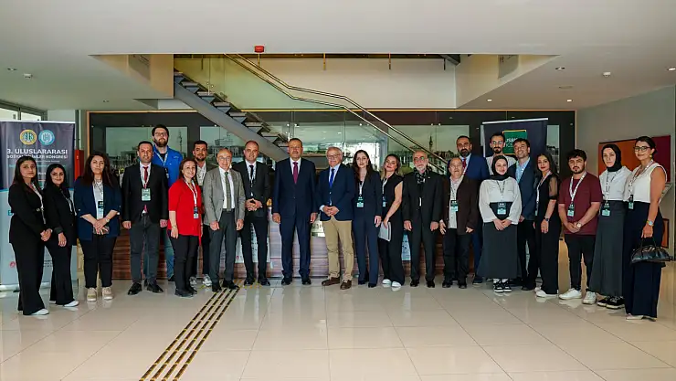 USBK'25 Tamamlandı: 'Bilim İçin Aile' Temasıyla Bilgi ve Değer Gelecekle Buluştu