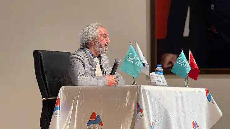 Usta fotoğrafçı Çerkes Karadağ Ağrı'da sanatseverlerle buluştu