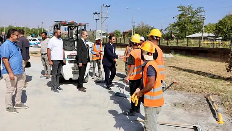 Vali Ahmet Karakaya, 1071 Malazgirt Zaferi ve Ahlat Şenlikleri Hazırlıklarını İnceledi