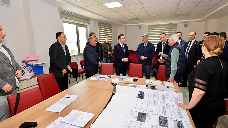 Vali Ahmet Karakaya, Vakıflar Genel Müdürlüğü Bitlis Bölge Müdürlüğü'nü Ziyaret Etti