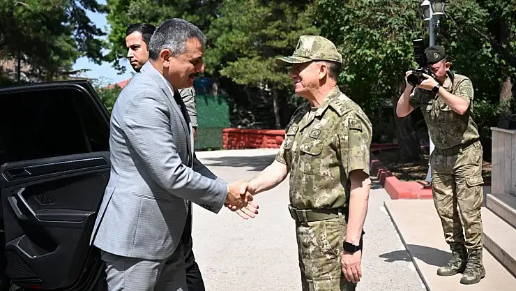 Vali Çiftçi'den Altuğ Paşa'ya Başarı Dolusu Tebrik Ziyareti