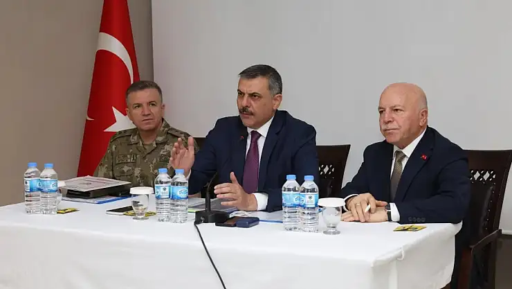 Vali Çiftçi Orman Varlığımız Gelecek İçin Hayati Öneme Sahip