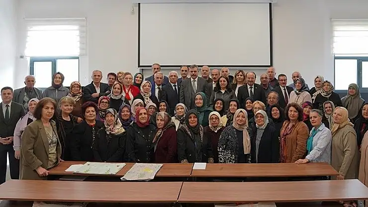 Vali Çiftçi, Tazelenme Üniversitesi'nde Öğrencilerle Keyifli Bir Buluşma Gerçekleştirdi