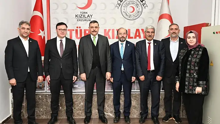 Vali Çiftçi, Türk Kızılay Erzurum Şubesini Ziyaret Etti ve Çalışmaları İnceledi