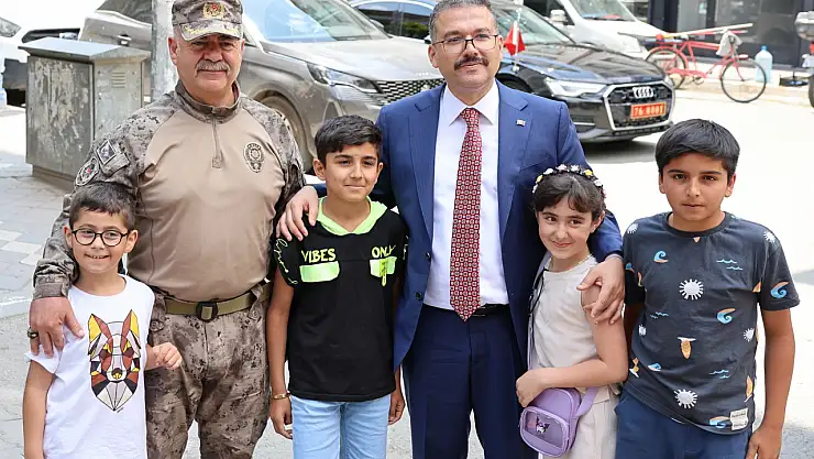 Vali Ercan Turan, Iğdır'da Esnaf ve Vatandaşlarla Buluştu