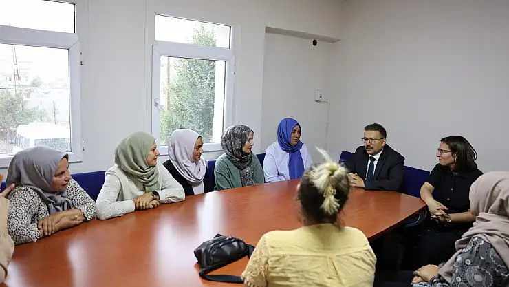 Vali Ercan Turan, Sosyal Yardımlaşma ve Dayanışma Vakfı'nın Yeni Hizmet Binasını Ziyaret Etti