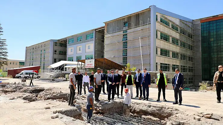 Vali Karakaya, Kamu Binalarında Enerji Verimliliği Projesi Çalışmalarını Yerinde İnceledi