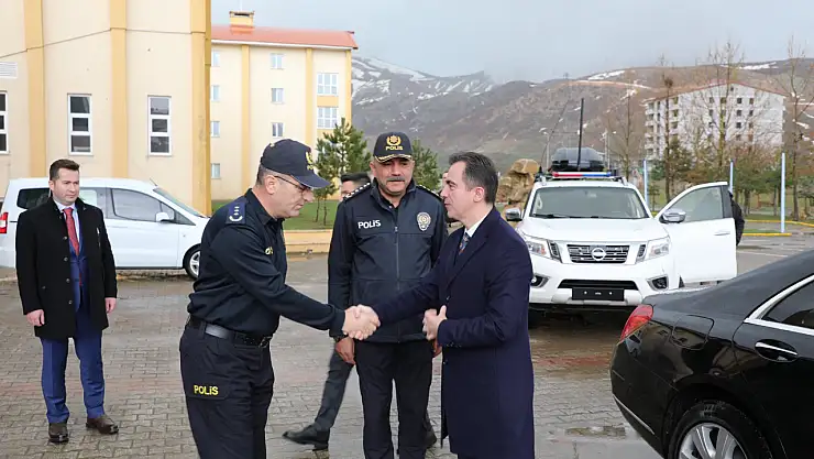 Vali Karakaya, polis adaylarına moral verip eğitimlerinin önemini vurguladı!