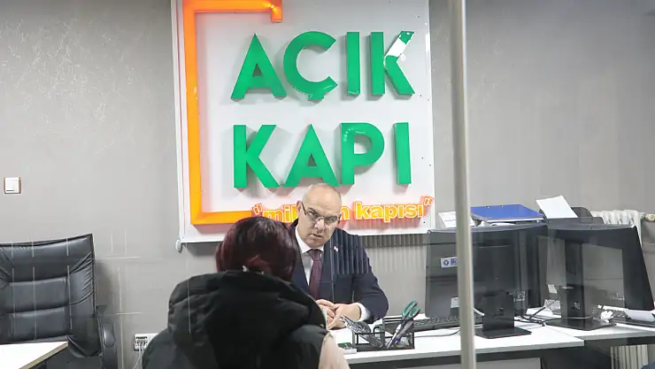 Vali Koç Açık Kapı'da vatandaşlarla birebir görüştü