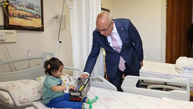 Vali Koç, Diyadin Devlet Hastanesi'nde incelemelerde bulundu