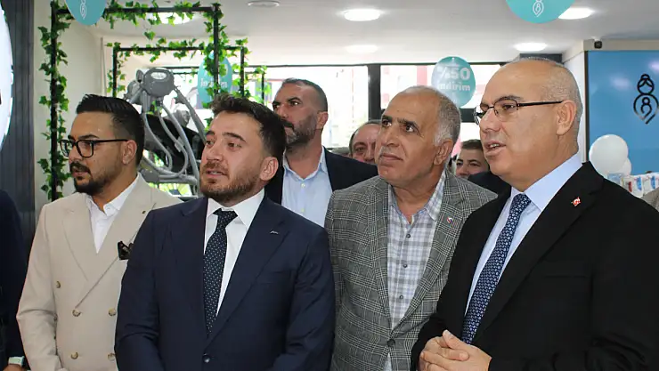 Vali Koç'un katılımıyla Ağrı'da ilk anne ve bebek mağazası açıldı