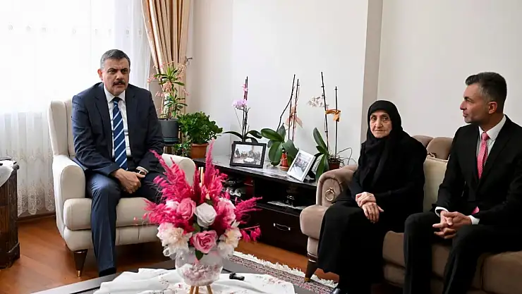 Vali Mustafa Çiftçi'den Şehit Ailesine Ziyaret