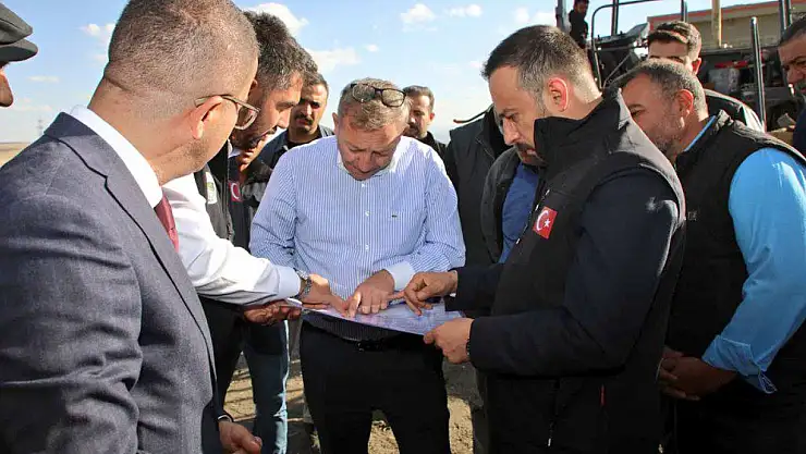 Vali Ziya Polat'tan Aydınkavak-Yağlıca Grup Köy Yolunda Asfalt İncelemesi