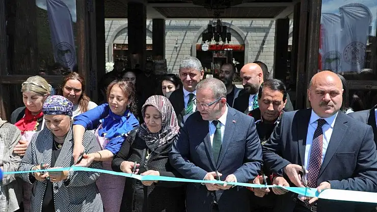 Vali Ziya Polat, Türk Mutfağı Haftası Etkinliğinde Kars'ın Lezzetlerini Tanıttı