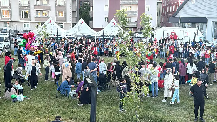 Valilikten yaz etkinliği: Çocuklar Millet Bahçesi'nde buluştu