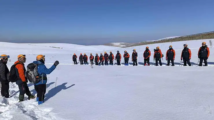 Van AFAD ekipleri çığ tehlisine hazırlıklı