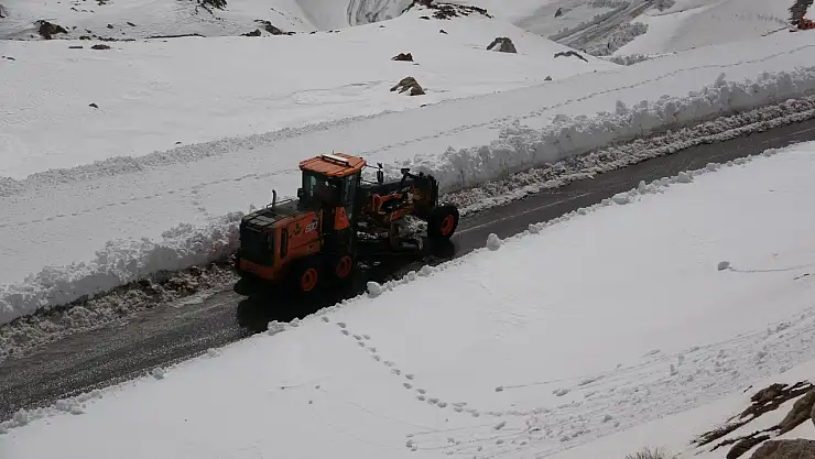 Van-Bahçesaray yolu 5 ay sonra yeniden ulaşıma açılıyor