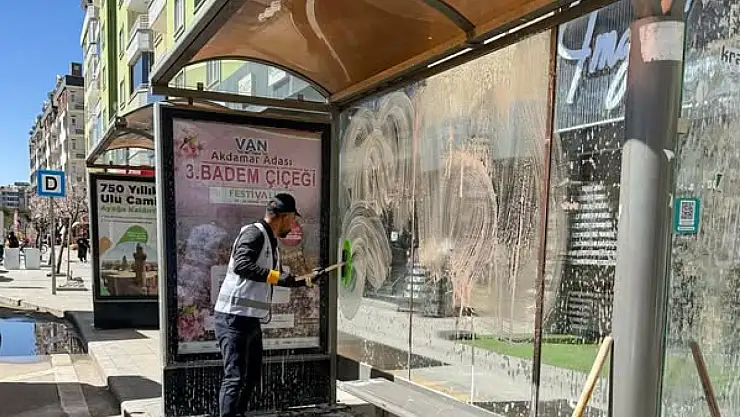 Van Belediyesi, 120 personelle çevre temizliği seferberliği başlattı!