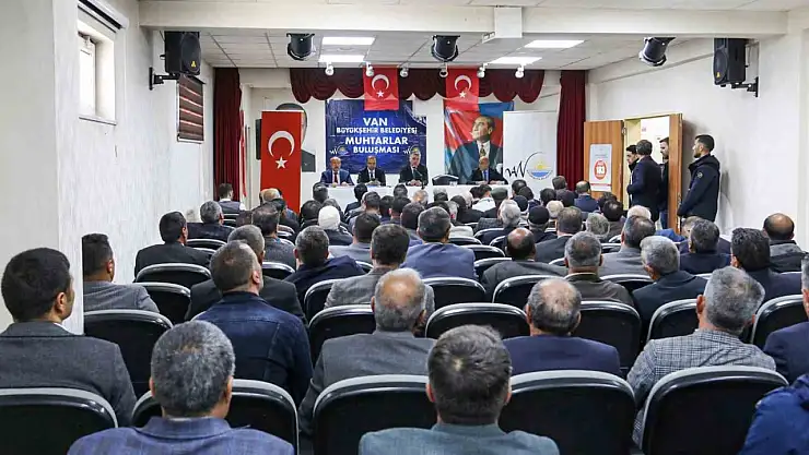 Van Belediyesi, muhtarlarla mahalle sorunlarını yerinde çözüme kavuşturmak için toplantılar düzenliyor
