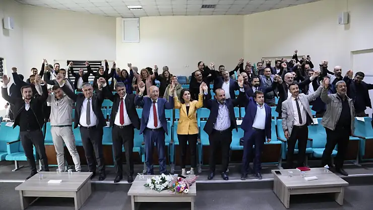 Van Belediyesi'nden Aile İçi İletişim Eğitimi: Kuşak Çatışmalarına Dikkat Çekildi!