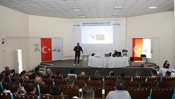 Van Büyükşehir Belediyesi Güvenlik Görevlilerine İş Sağlığı ve Güvenliği Eğitimi Verdi