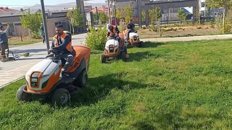 Van Büyükşehir Belediyesi Kent Parklarını Yeniliyor: 26 Parkta Bakım ve Onarım Çalışmaları