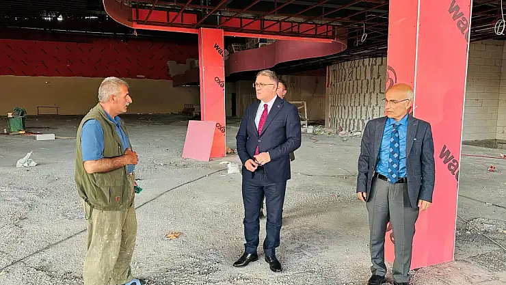 Van Buz Pateni Sarayı'nın İnşaatı Hızla İlerliyor