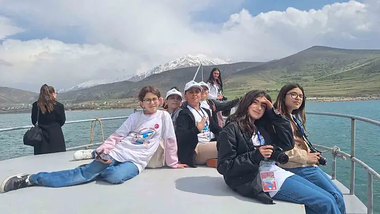 Van, Çocukların Objektifinden Görülüyor