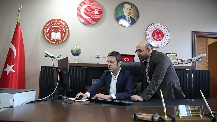 Van Cumhuriyet Başsavcısı Karahan, 'Yılın Kareleri' oylamasına katıldı