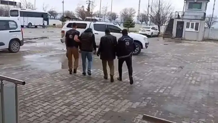 Van'da 13 organizatör tutuklandı