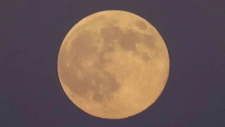 Van'da 2025'in son dolunayı muhteşem manzaralar sundu