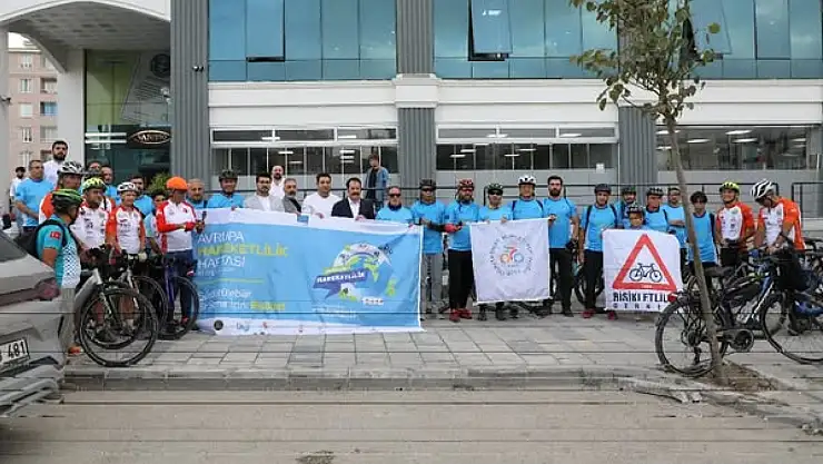 Van'da Avrupa Hareketlilik Haftası Kapsamında Bisiklet Turu Düzenlendi