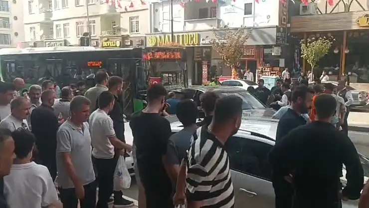 Van'da baygın sürücü, hızlı müdahale ile hastaneye kaldırıldı