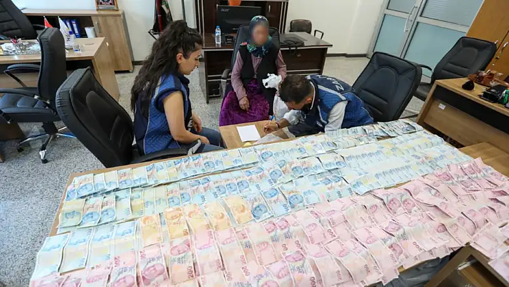 Van'da Bir Dilencinin Üzerinden 75.950 TL'lik Yüklü Miktarda Para Çıktı