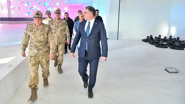 Van'da Buz Pateni Sarayı Hızla Tamamlanıyor