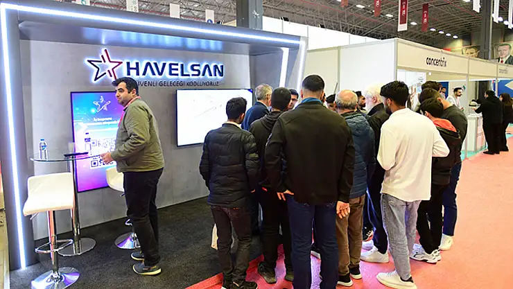 Van'da Doğu Anadolu Kariyer Fuarı'nda öğrenciler, iş dünyasıyla buluşuyor