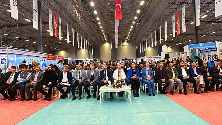 Van'da düzenlenen Doğu Anadolu kariyer fuarı sona erdi