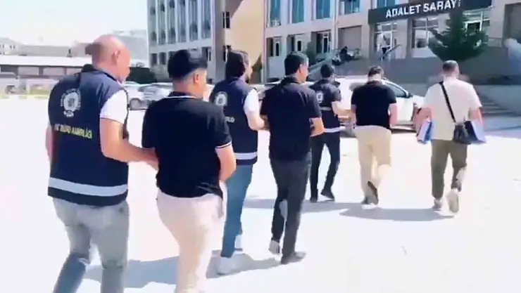 Van'da eş zamanlı operasyonda 6 şüpheli fuhuş suçlarından gözaltına alındı