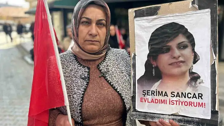 Van'da evlatları için oturma eylemi yapan anneler, terörün sona ermesini bekliyor