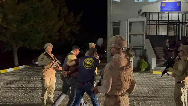Van'da hayvan otlatma kavgasında firari şüpheliler JASAT operasyona yakalandı, tutuklandılar