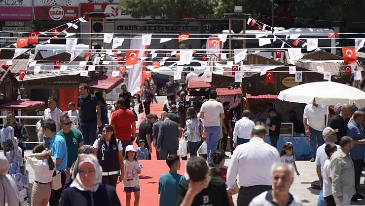 Van'da Hükümlülerin El Emeği Ürünleri İşyurtları Fuarı'nda Sergileniyor