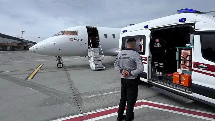 Van'da kalp hastası 10 aylık bebek ambulans uçakla İstanbul'a sevk edildi