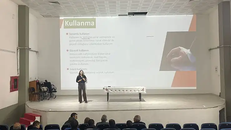 Van'da Kamu Personeline Bağımlılıkla Mücadele Eğitimi Verildi