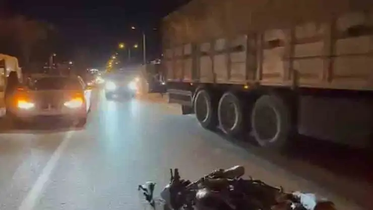 Van'da motosiklet ile otomobil çarpıştı: 1 yaralı