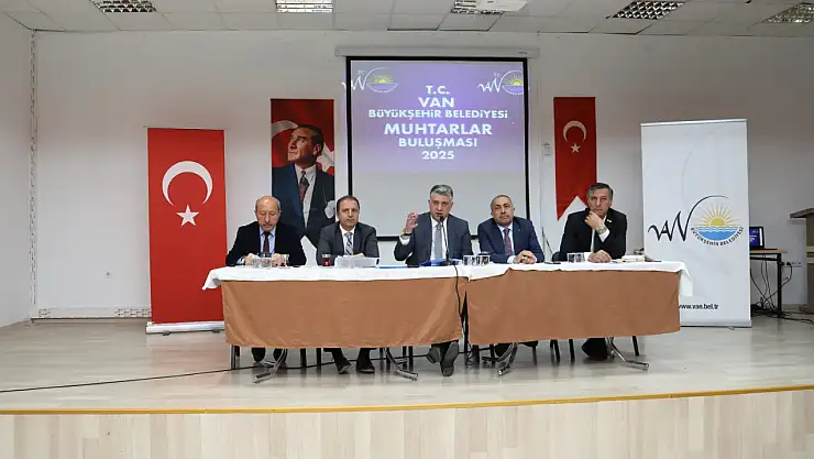 Van'da Muhtarlar Toplantısı Gürpınar ve Gevaş'ta Gerçekleştirildi